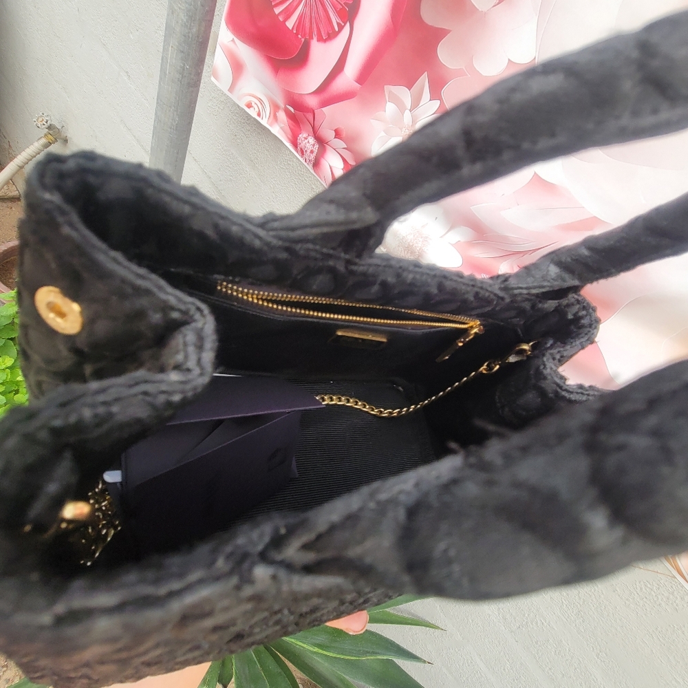 Prada Black Quilted Handbag - Picture 8 of 16